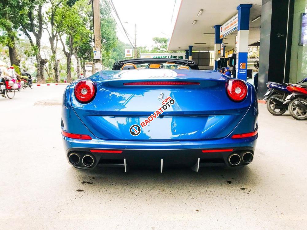Cần bán Ferrari California T năm 2014, màu xanh lam, nhập khẩu 99%-16