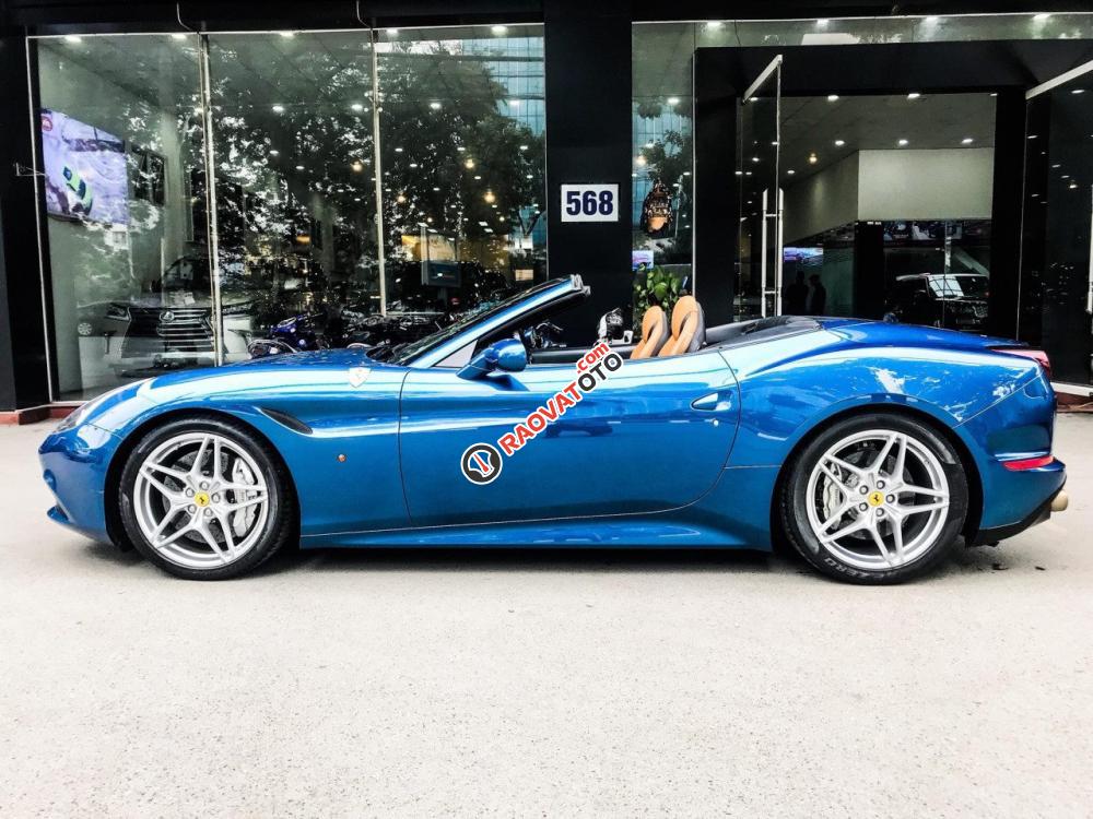 Cần bán Ferrari California T năm 2014, màu xanh lam, nhập khẩu 99%-4