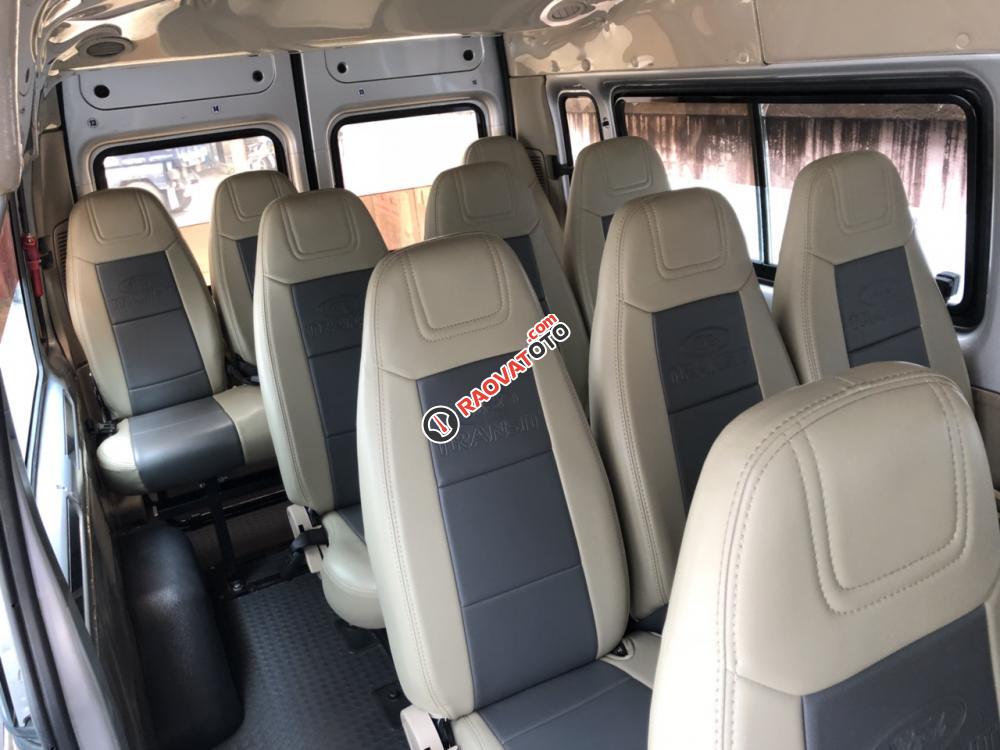 Cần bán xe Ford Transit 2017 đăng ký 2018 màu bạc-6