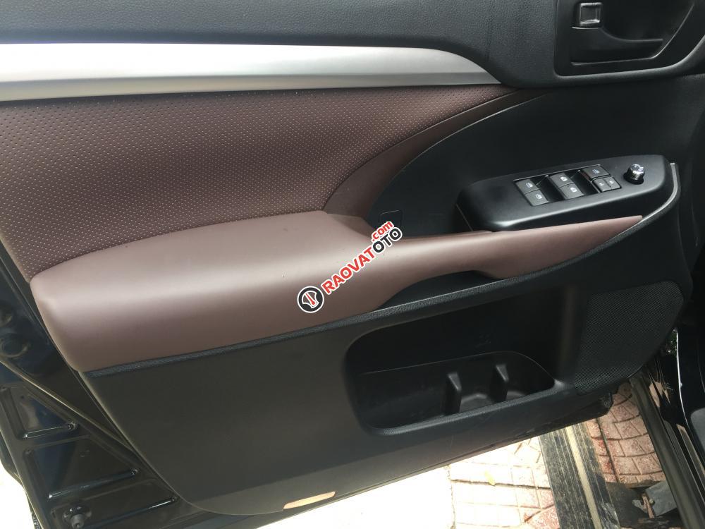 Bán xe Toyota Highlander LE năm 2017, màu đen, nhập khẩu, tên tư nhân-7
