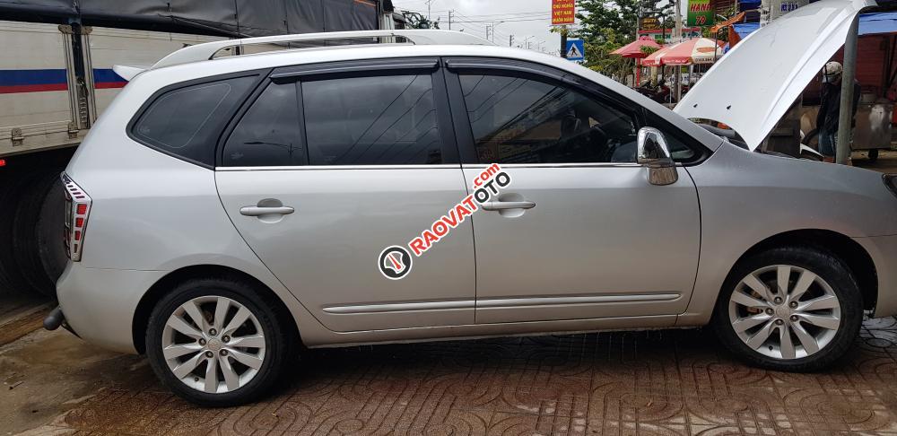 Cần bán xe Kia Carens năm 2010, màu bạc chính chủ, giá tốt 255 triệu-2