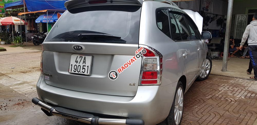 Cần bán xe Kia Carens năm 2010, màu bạc chính chủ, giá tốt 255 triệu-1