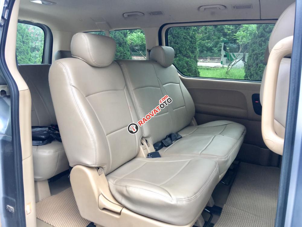 Bán Hyundai Starex 2.5MT 2016, màu bạc, nhập khẩu, biển HN, giá cực tốt-7