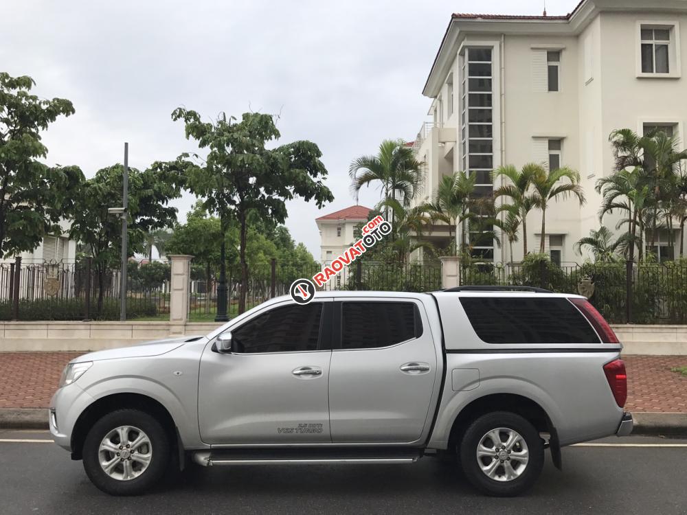 Gia đình bán Nissan Navara E, đời 2016, màu bạc, đi hơn 2 vạn KM còn bảo hành hãng-0