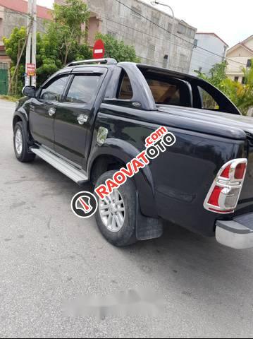 Bán xe Toyota Hilux G năm sản xuất 2012, màu đen, giá tốt-3