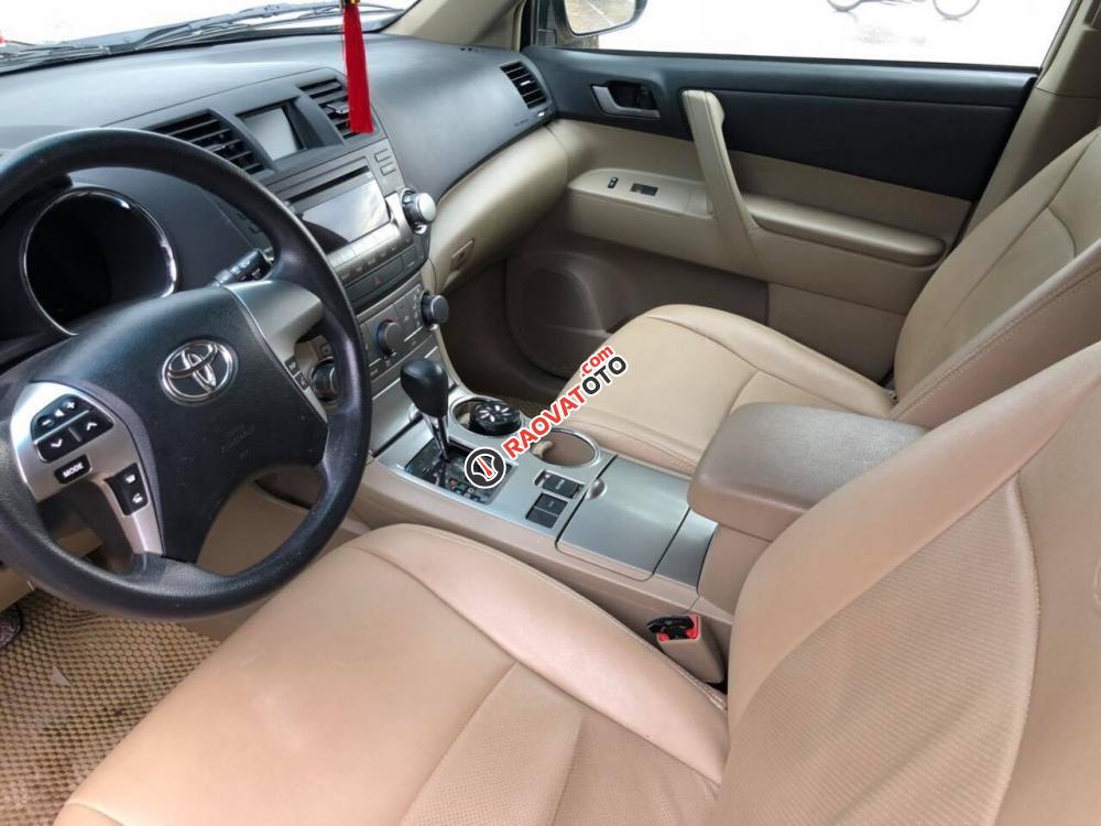 Bán xe Toyota Highlander năm 2011 màu vàng cát, 1 tỷ 179 triệu, xe nhập khẩu-3