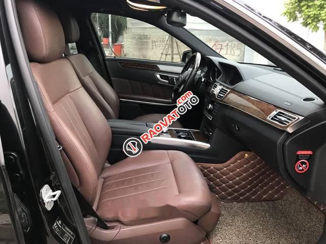 Bán xe Mercedes E400 năm sản xuất 2013, màu đen-2