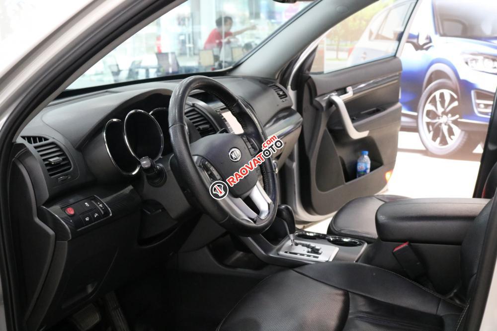 Bán xe Kia Sorento 2.4AT năm sản xuất 2013, màu bạc-3