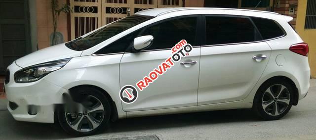 Bán Kia Rondo 2.0GAT đời 2015, màu trắng, giá chỉ 600 triệu-1