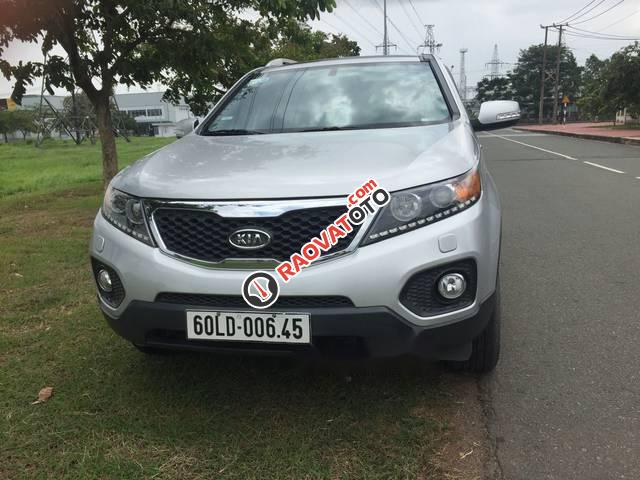 Cần bán lại xe Kia Sorento AT năm 2013, màu bạc số tự động, 600 triệu-0