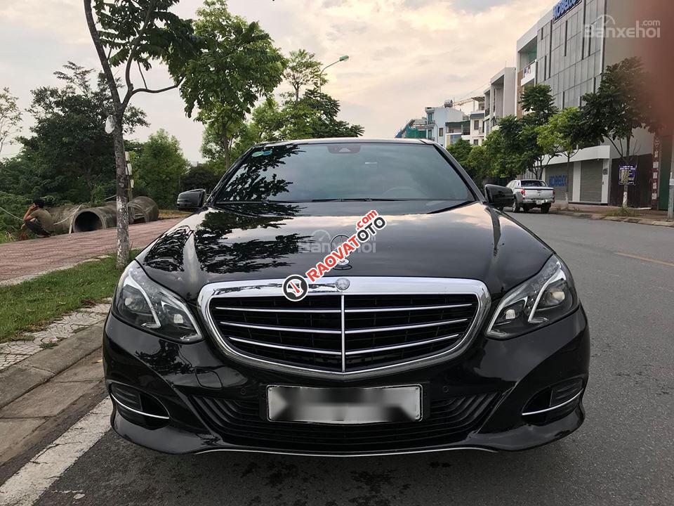 Cần bán xe Mercedes-Benz E400 sx 2013 màu đen, 1 tỷ 430 triệu-0