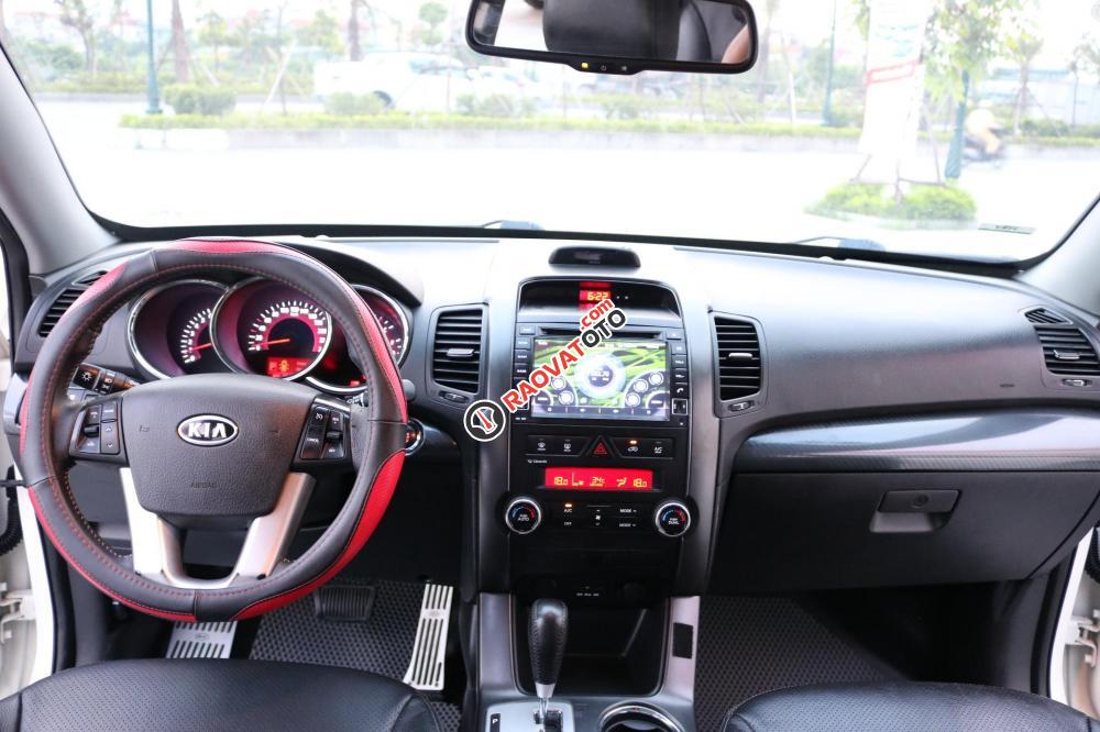 Bán ô tô Kia Sorento 2.4 AT 2013, màu trắng-9