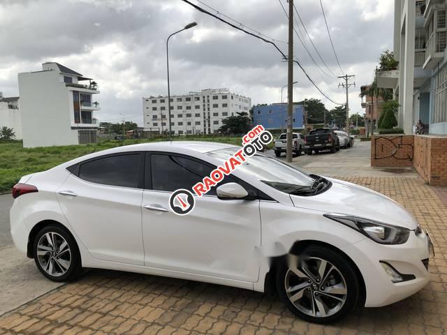 Cần bán xe Hyundai Elantra GLS năm sản xuất 2014, màu trắng, nhập khẩu-2