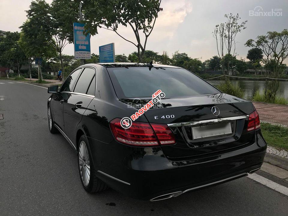 Cần bán xe Mercedes-Benz E400 sx 2013 màu đen, 1 tỷ 430 triệu-3