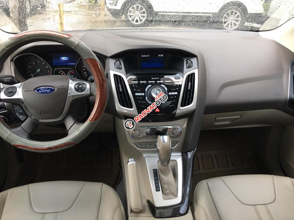 Bán xe Ford Focus 2.0 sản xuất năm 2015, màu trắng-3