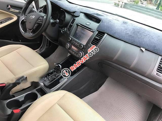 Cần bán xe Kia Cerato 1.6 sản xuất năm 2016, màu trắng-2