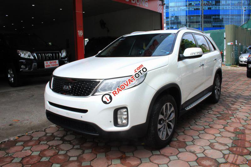 Cần bán gấp Kia Sorento 2.4GAT sản xuất 2016, màu trắng  -5