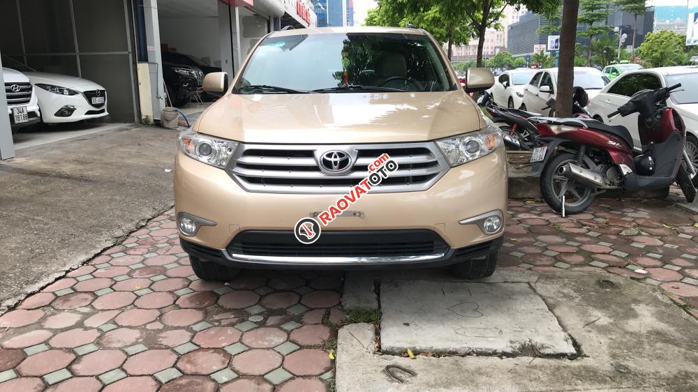 Cần bán gấp Toyota Highlander năm 2011 màu vàng, 1 tỷ 180 triệu, nhập khẩu nguyên chiếc Mỹ, siêu đẹp-12