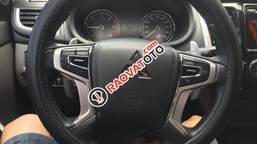 Bán Mitsubishi Triton AT đời 2017, màu đỏ-4