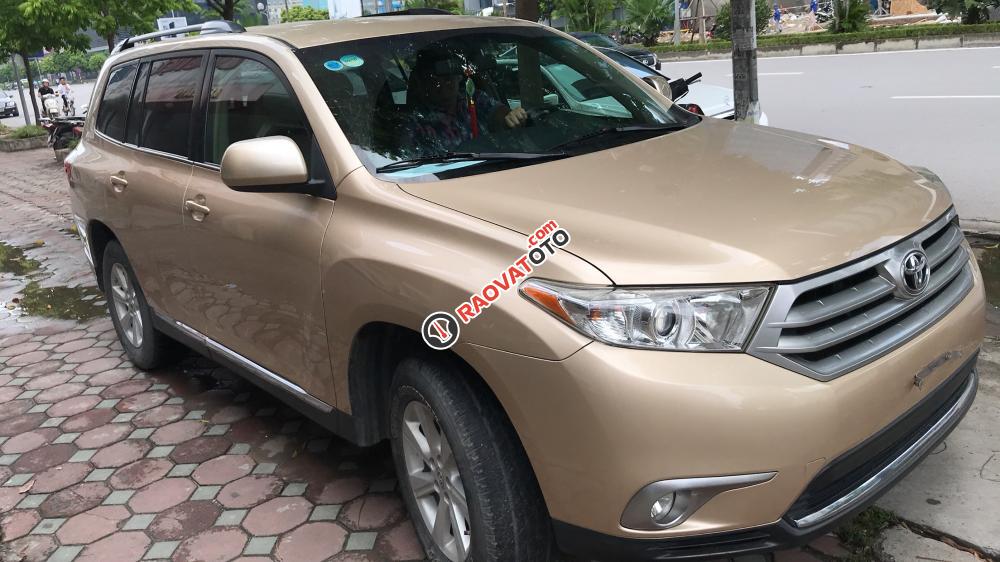 Cần bán gấp Toyota Highlander năm 2011 màu vàng, 1 tỷ 180 triệu, nhập khẩu nguyên chiếc Mỹ, siêu đẹp-11