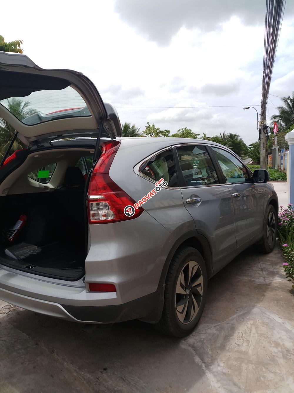 Bán ô tô Honda CR V sản xuất 2017 màu bạc, giá chỉ 945 triệu-4