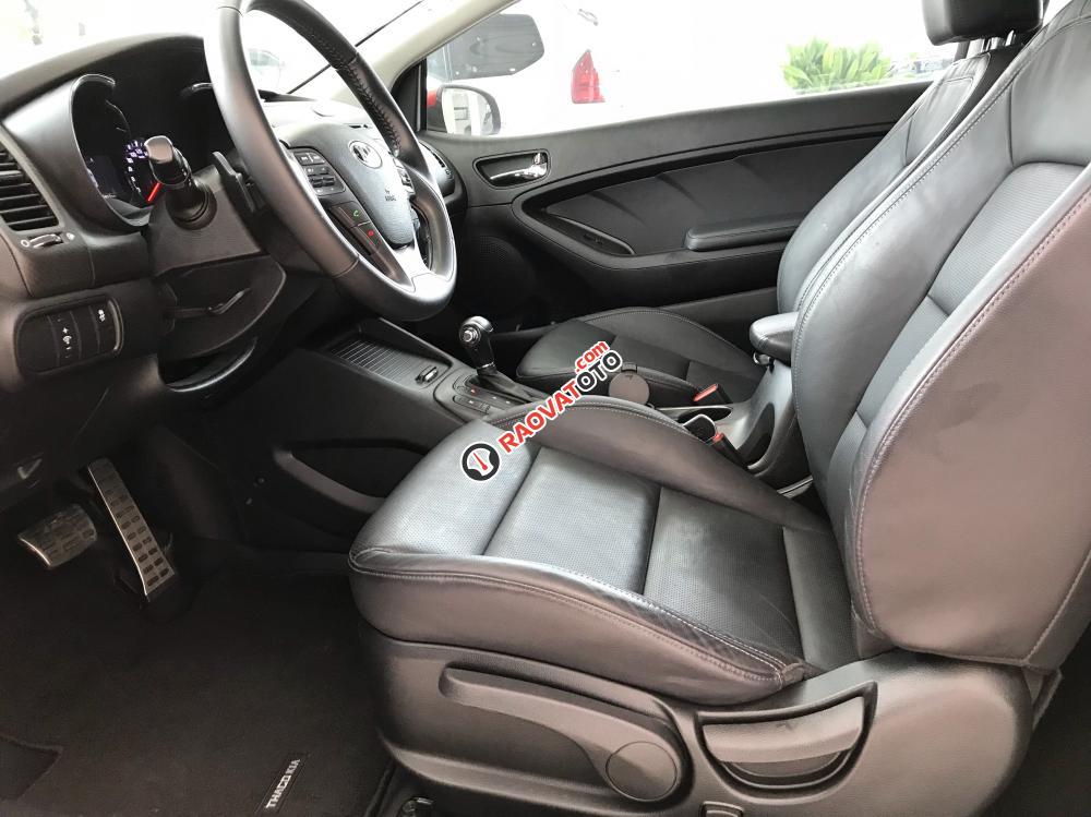 Bán Cerato Koup 2016 hai cửa, màu đỏ cờ-0