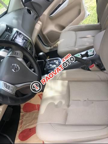 Chính chủ cần bán Nissan Navara VL ĐK T10/2017 4x4 AT màu trắng-1