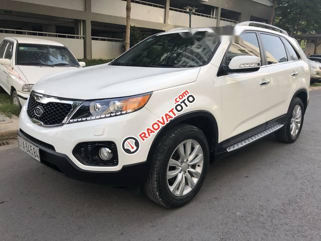 Cần bán gấp Kia Sorento đời 2013, màu trắng, giá 650tr-1