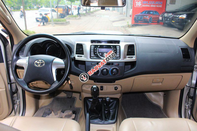 Bán xe Toyota Hilux 3.0G 2013-8