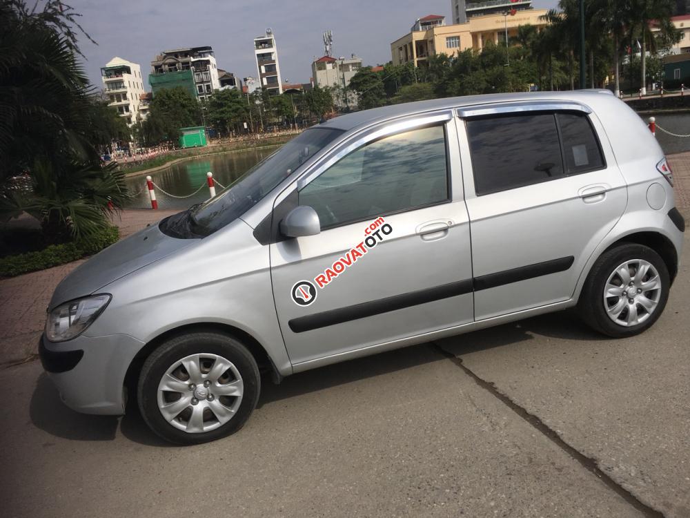 Cần bán Hyundai Getz 1.1 năm 2008, màu bạc, xe nhập-0