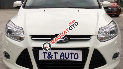 Cần bán xe Ford Focus 2.0 AT sản xuất năm 2015, màu trắng-3