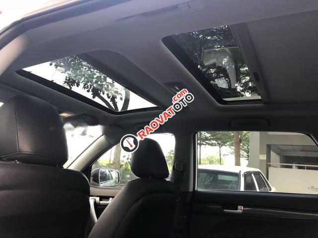 Cần bán gấp Kia Sorento đời 2013, màu trắng, giá 650tr-5