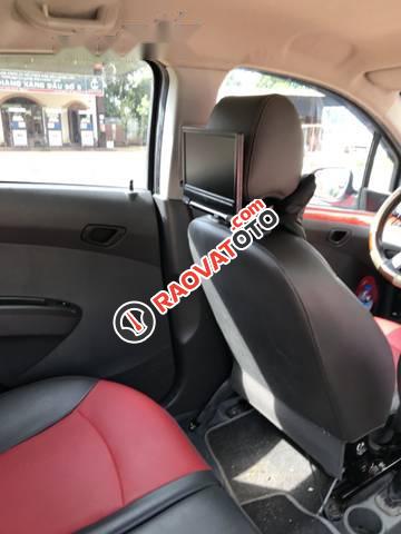 Cần bán Chevrolet Spark Zest năm sản xuất 2014, màu trắng xe gia đình-4