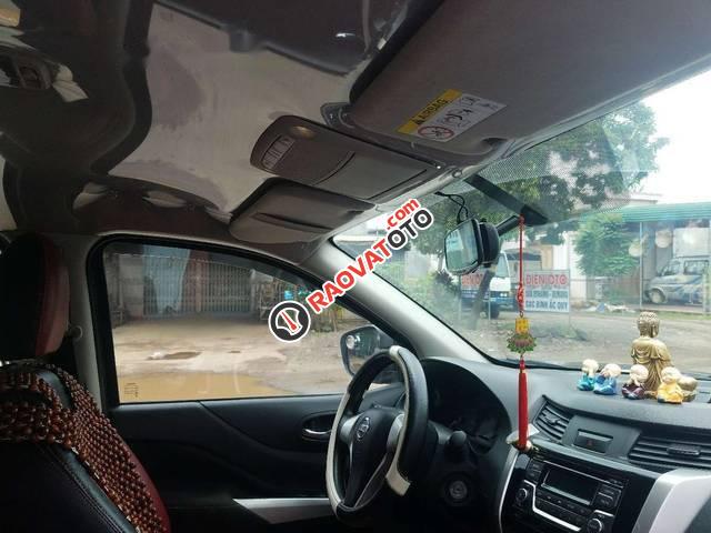 Bán ô tô Nissan Navara 2015, màu đỏ như mới-1
