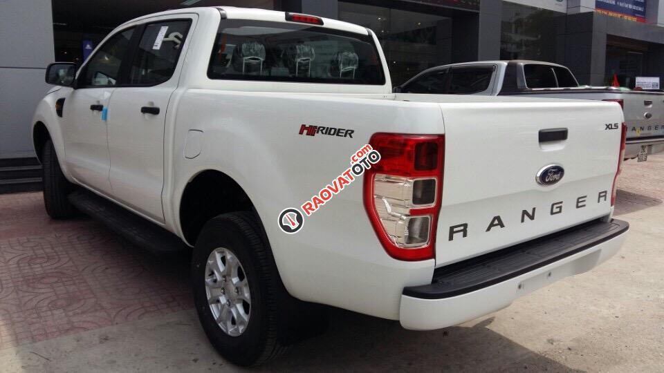 Thái Nguyên Ford cần bán xe Ford Ranger XLS 4x2 AT năm sản xuất 2017, nhập khẩu LH 0974286009-5