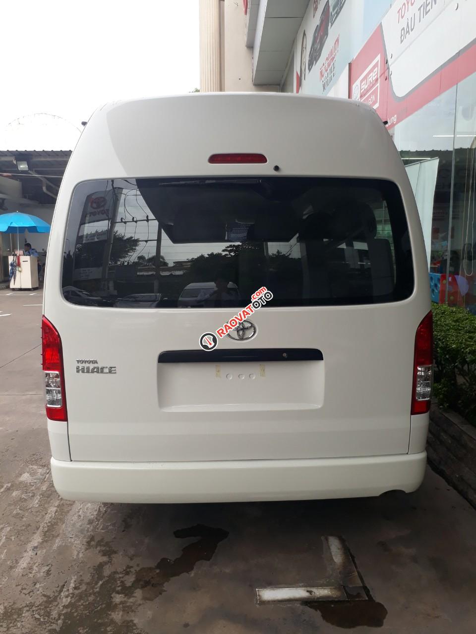 Bán xe Toyota Hiace Diesel đời 2018, màu trắng và bạc, nhập khẩu giao ngay-3