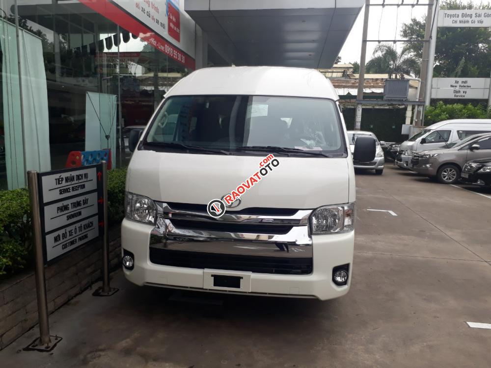 Bán xe Toyota Hiace Diesel đời 2018, màu trắng và bạc, nhập khẩu giao ngay-0