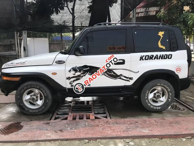 Bán xe Daewoo Karando đời 2000, màu trắng, giá tốt-1