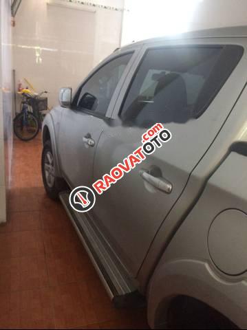 Cần bán gấp Mitsubishi Triton đời 2015, màu bạc giá cạnh tranh-4