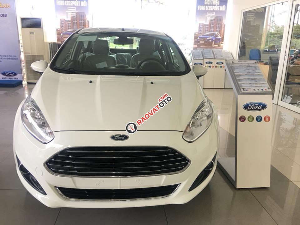 Giảm tiền và tặng phụ kiện: BHVC, Phim, Camera, Lót sàn - Khi mua xe Ford Fiesta Titanium & Sport 2018, LH: 0918889278-2