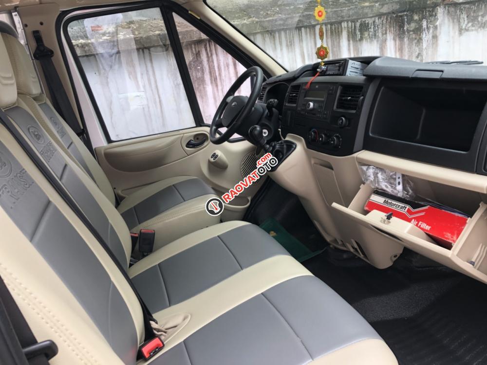 Cần bán xe Ford Transit 2017 đăng ký 2018 màu bạc, 16 chỗ-6