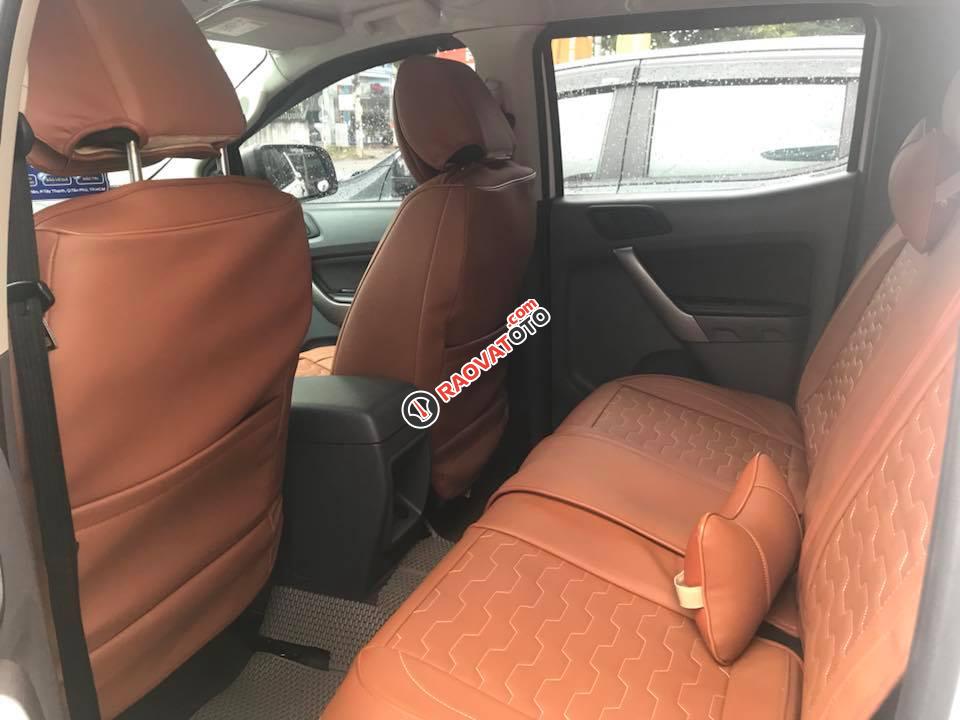 Bán xe Ford Ranger XLS 4X2 MT đời 2015, màu trắng, nhập khẩu, hỗ trợ ngân hàng, hotline 090.12678.55-4