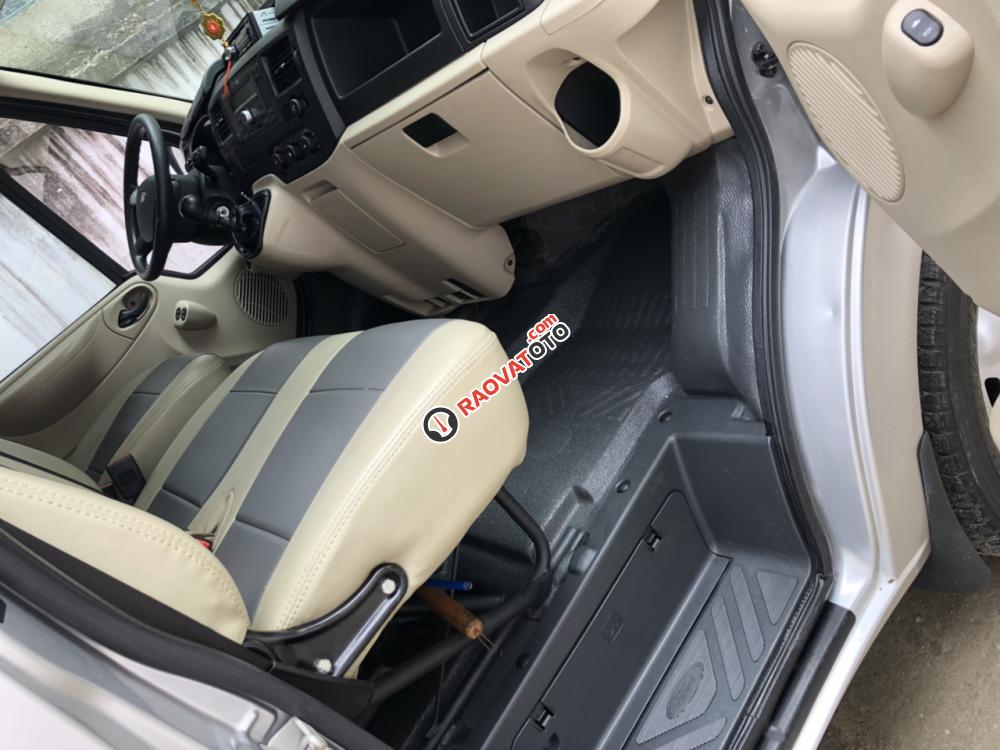 Cần bán xe Ford Transit 2017 đăng ký 2018 màu bạc, 16 chỗ-4