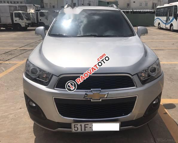 Bán Chevrolet Captiva đời 2015, màu bạc xe gia đình-1