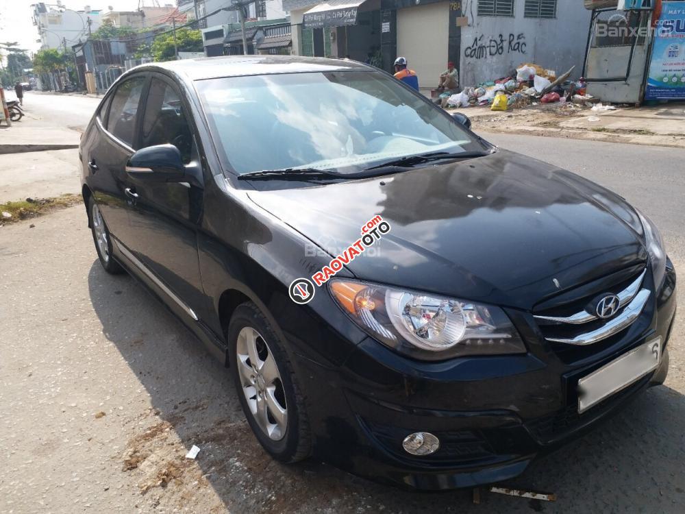 Cần bán xe Hyundai Avante 1.6 AT sản xuất năm 2016, màu đen-2