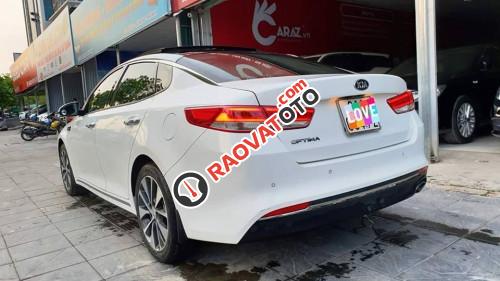 Bán Kia Optima 2.0AT 2017, màu trắng-1