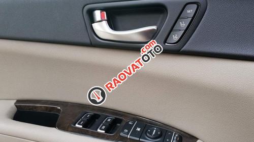 Bán Kia Optima 2.0AT 2017, màu trắng-9