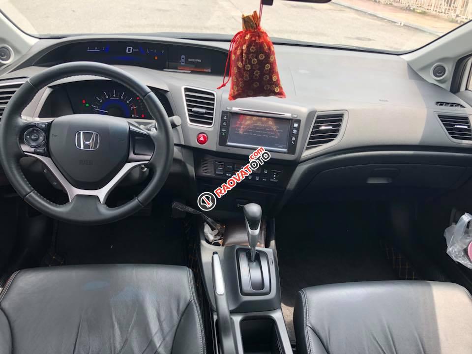 Cần bán Honda Civic 2.0 2016, màu trắng giá cạnh tranh-9