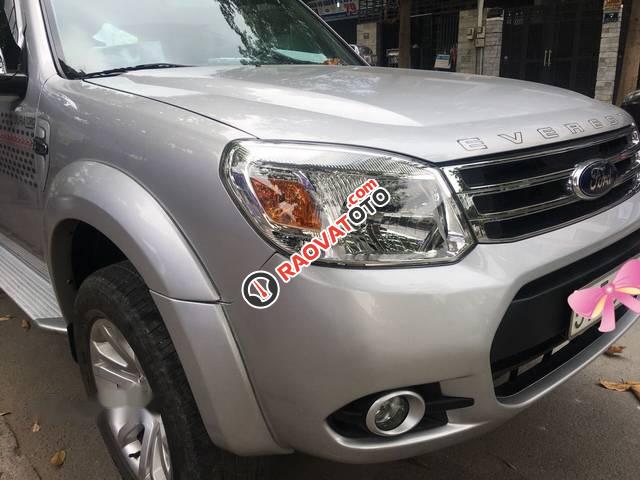 Bán ô tô Ford Everest 4x2 MT 2015, màu bạc, giá chỉ 709 triệu-5