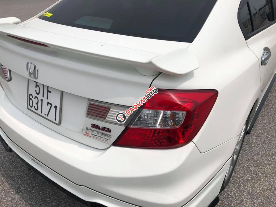 Cần bán Honda Civic 2.0 2016, màu trắng giá cạnh tranh-12